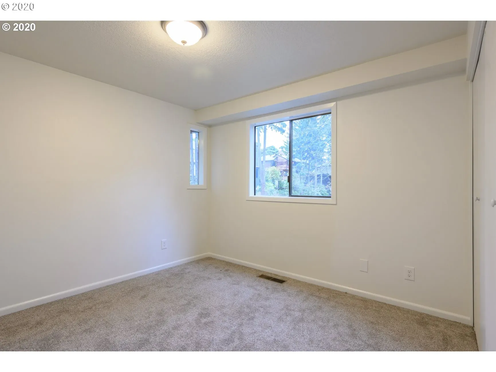 Portland interior finish carpentry by H&C Design-Build