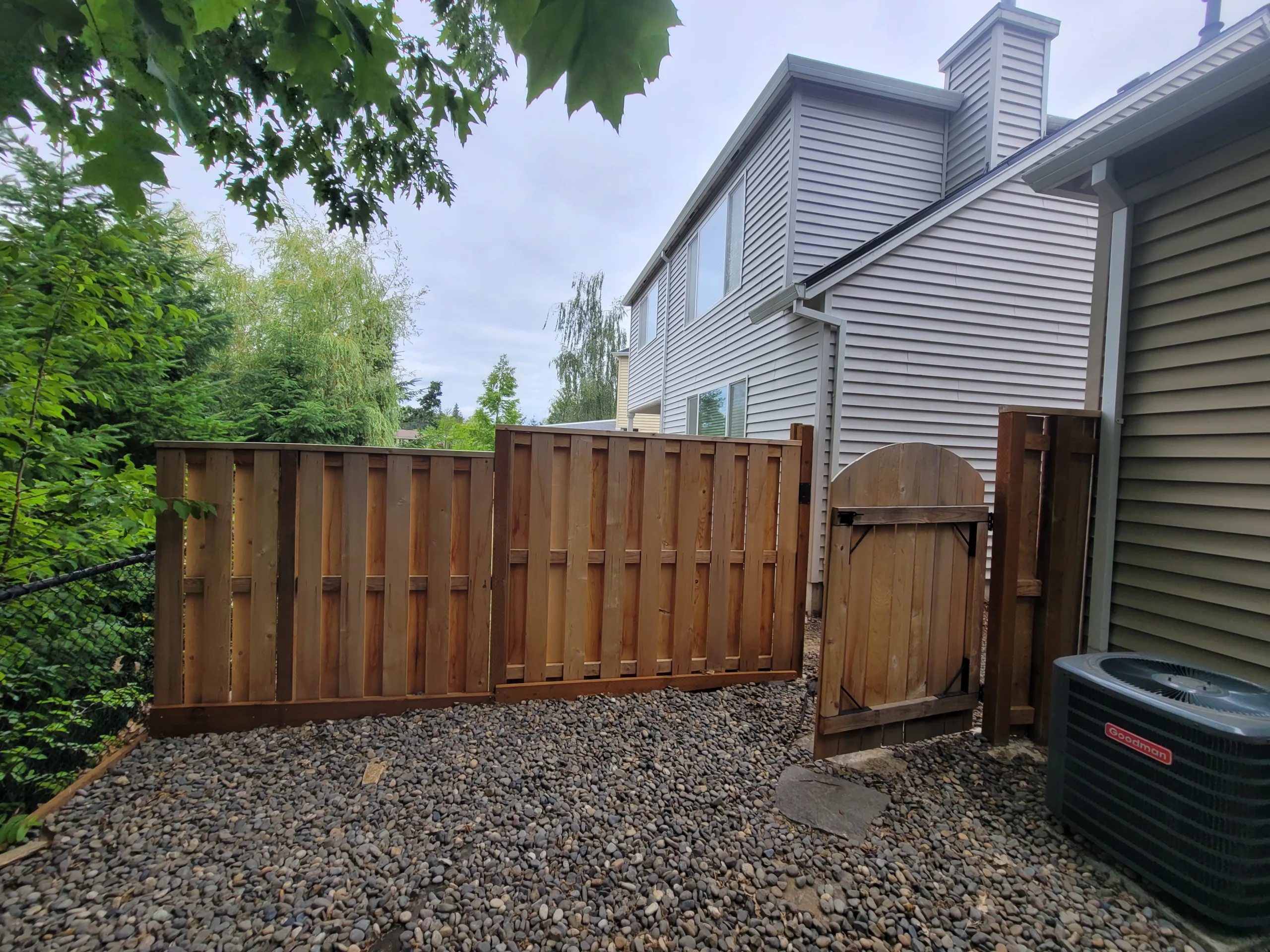 NE Platt Rd Residential Fencing thumbnail 4