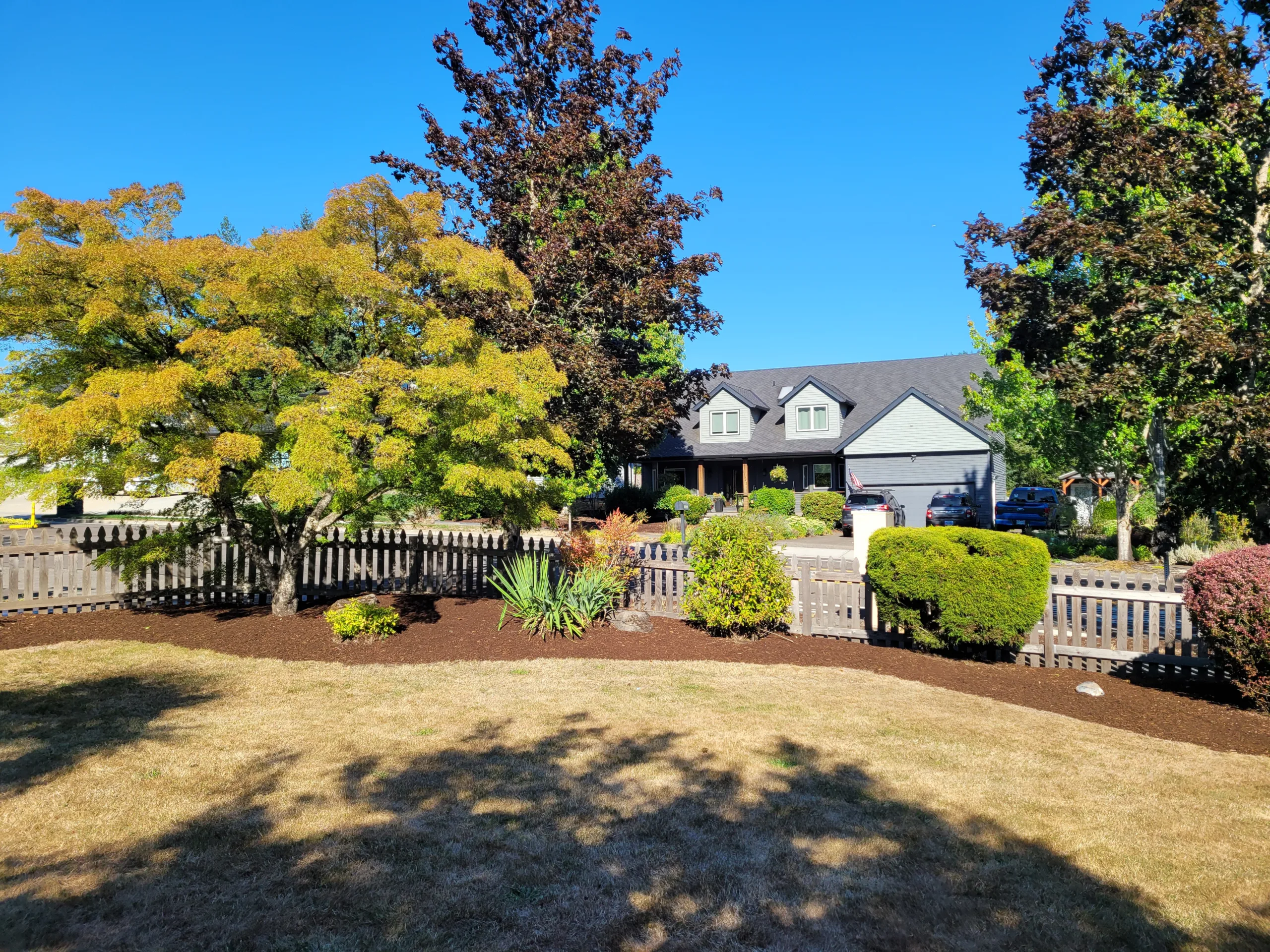 SE Tropicana Ct Hardscaping & Landscaping thumbnail 10