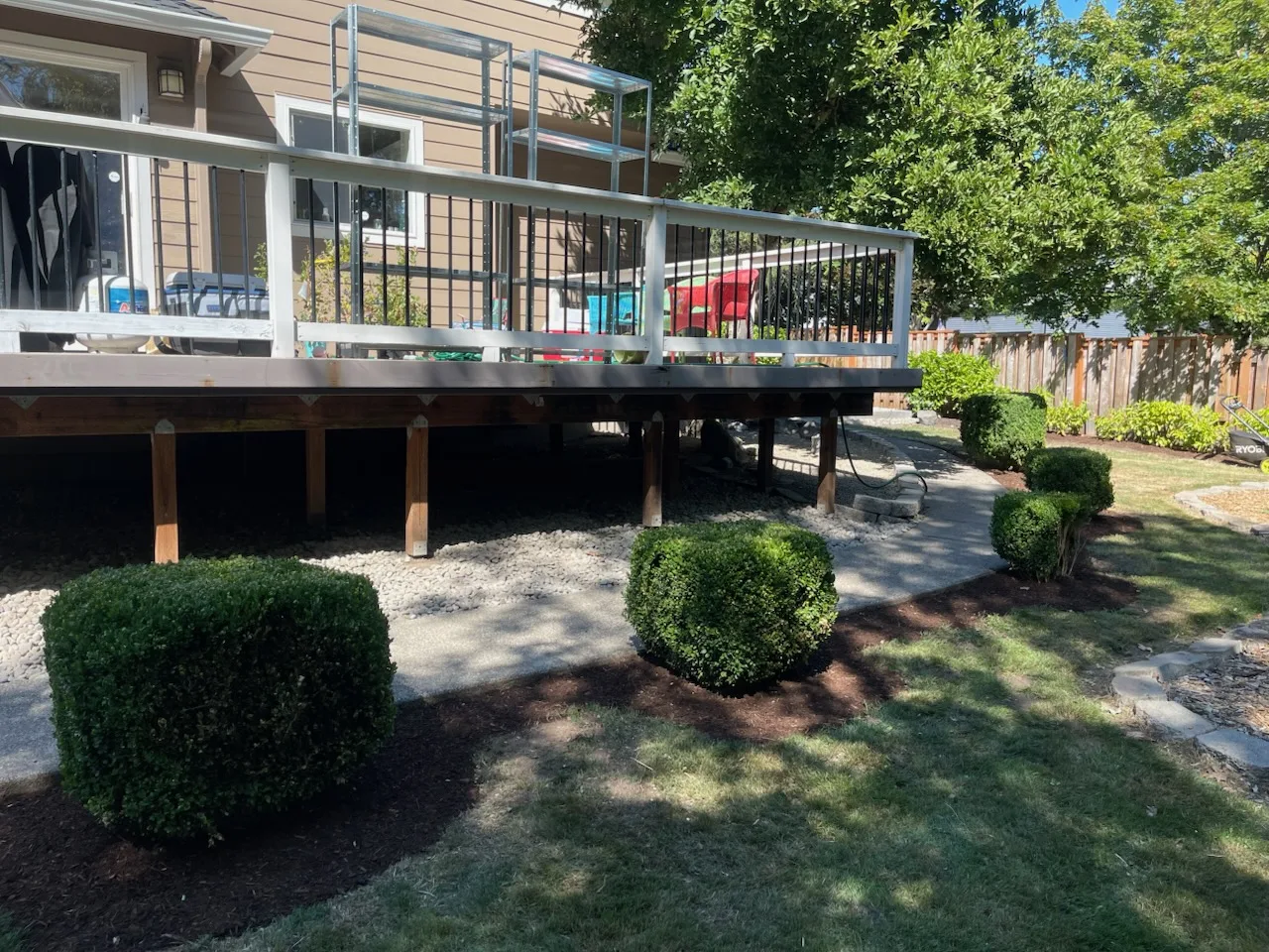 SE Tropicana Ct Hardscaping & Landscaping thumbnail 18