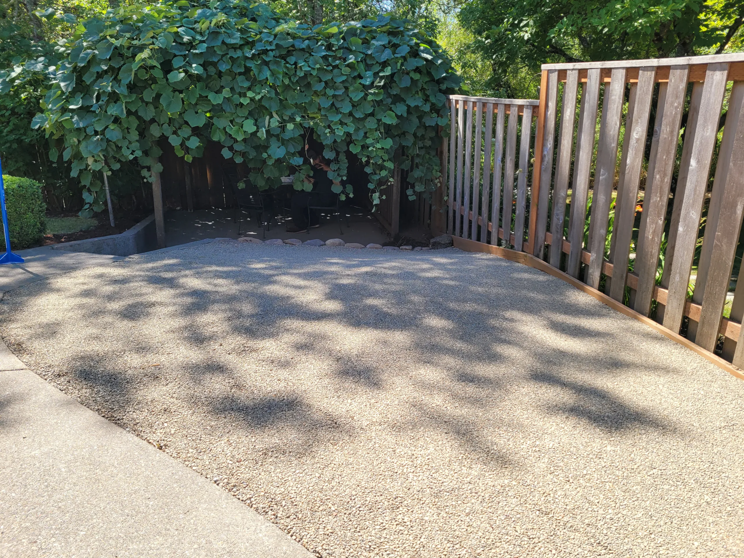 SE Tropicana Ct Hardscaping & Landscaping thumbnail 25