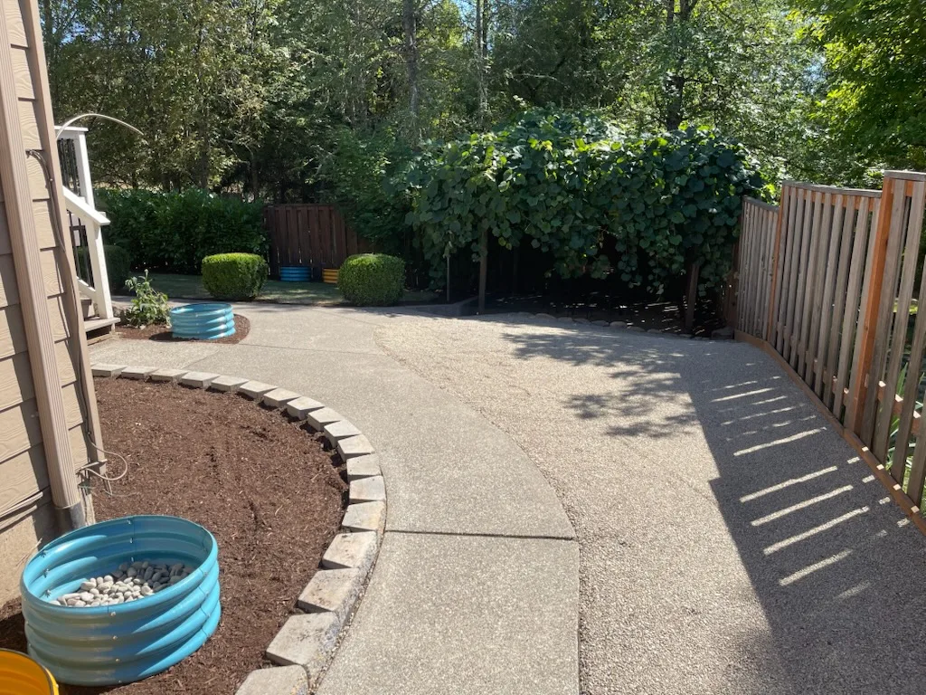 SE Tropicana Ct Hardscaping & Landscaping thumbnail 29