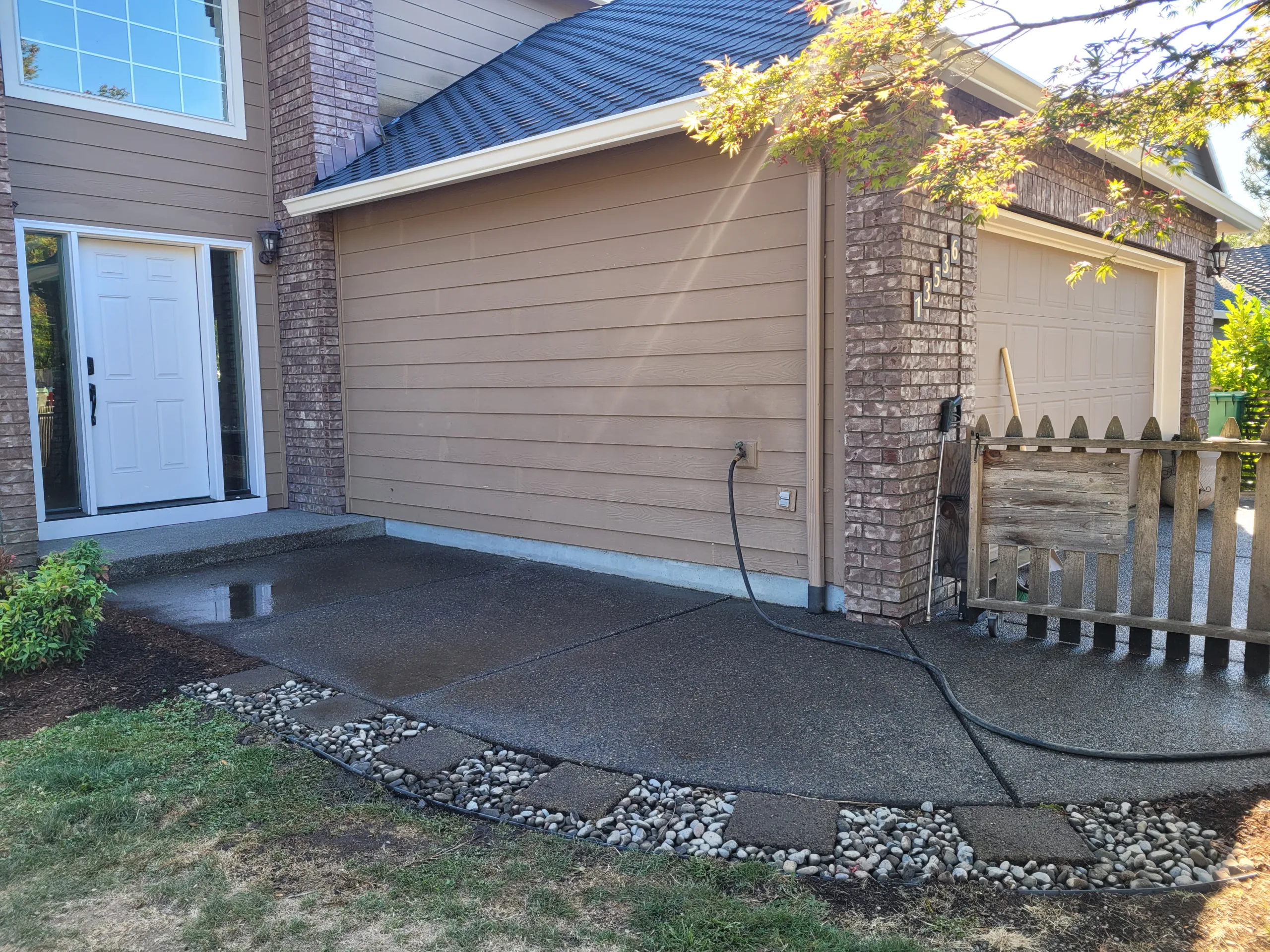 SE Tropicana Ct Hardscaping & Landscaping thumbnail 6
